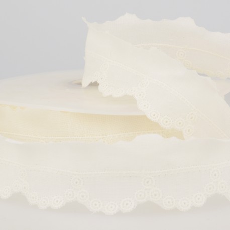 Broderie anglaise