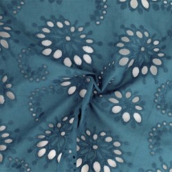 Tissu Broderie Anglaise Flower Bleu Canard 