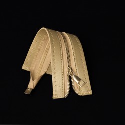 Fermeture effet cuir