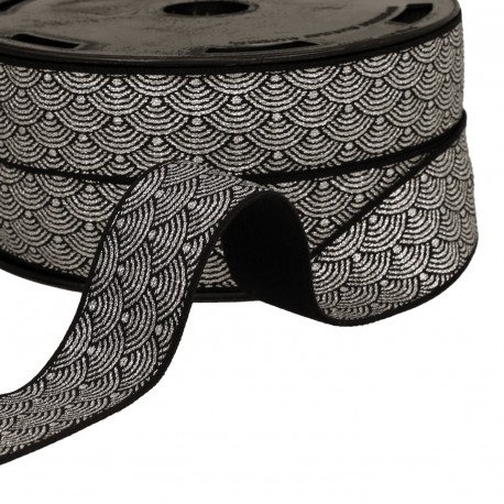 Elastique eventails metalliques