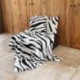 Tissu Fausse Fourrure Zebra Ras Noir