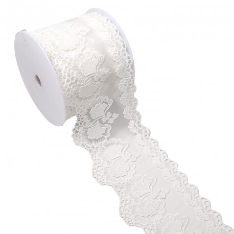 Broderie 3d sur tulle